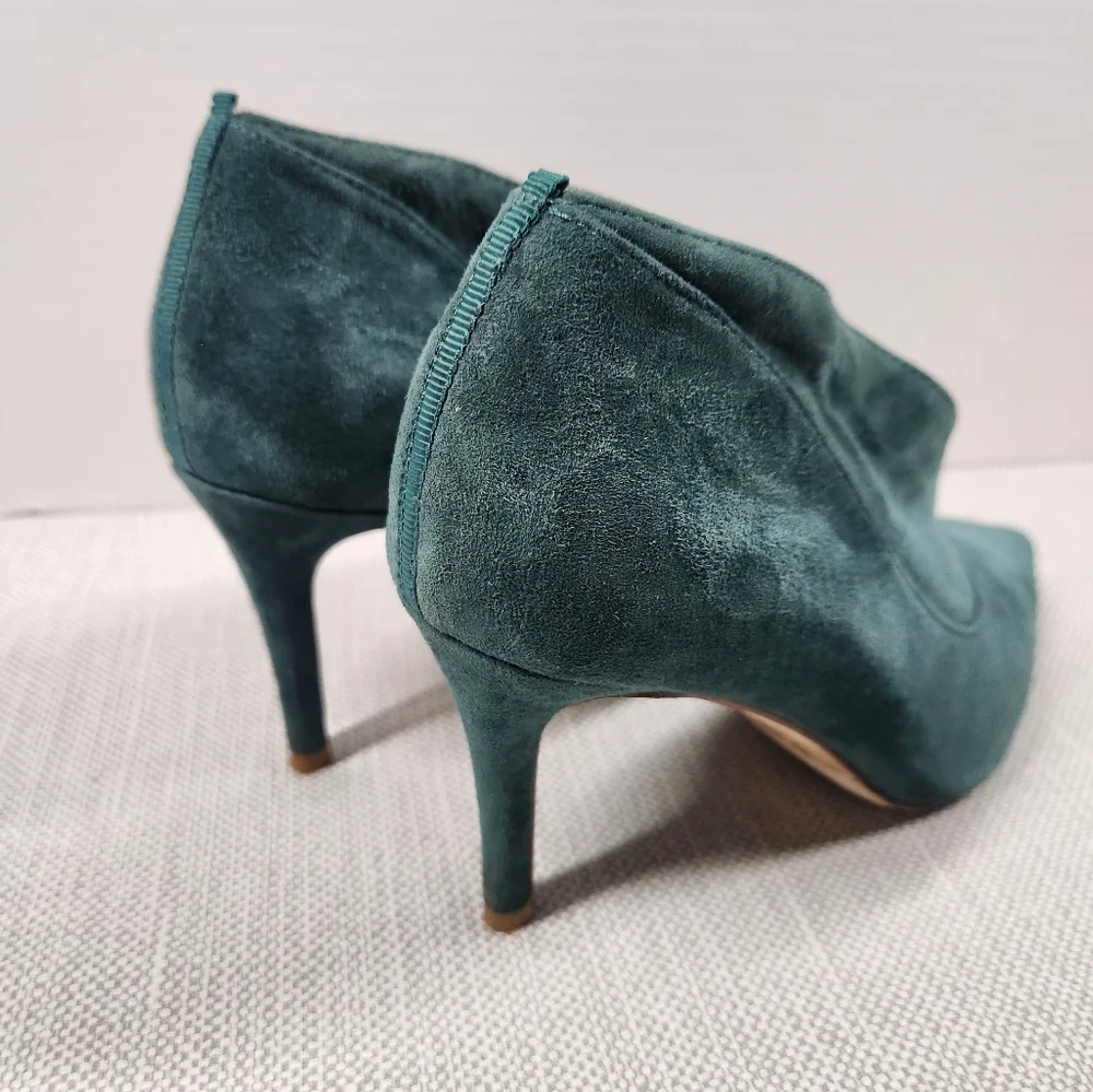 Boden size 38 green suede shootie leather heeled bootie
